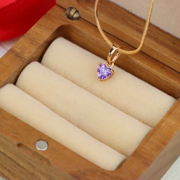 "Elegant Heart-Shaped Purple Pendant in Gold, XPPT1304 - Picture 10 of 12